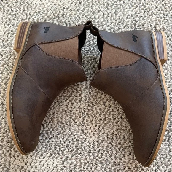 Rocket Dog Chocolate Brown Chelsea Boots - Picture 4 of 5